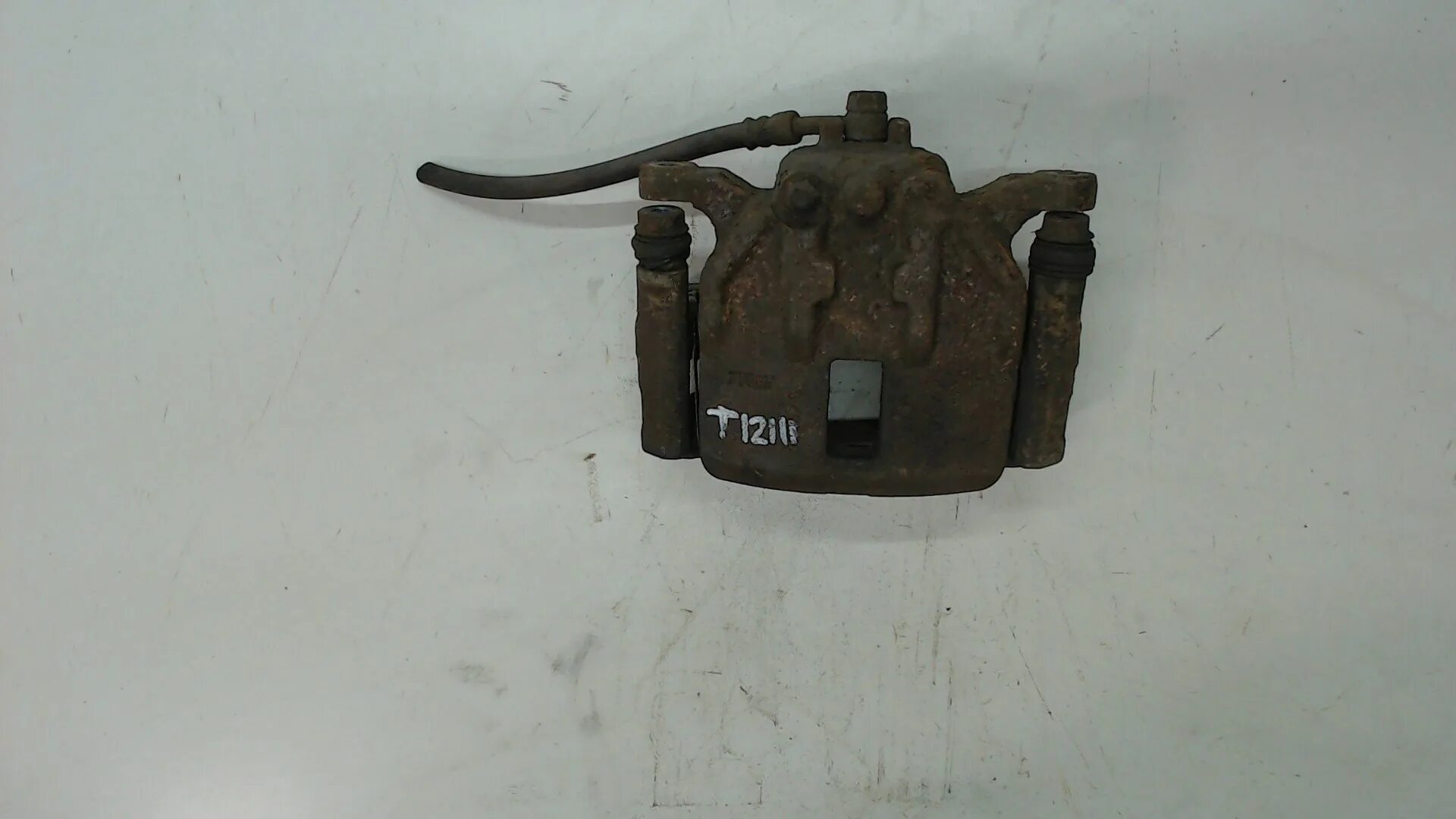 Фото заднего суппорта хонда цивик 8 поколение. Тормозной суппорт хонда цивик 4д передний. Задний суппорт цивик 4д. Суппорт хонда цивик. Тормозной суппорт honda civic 4d.