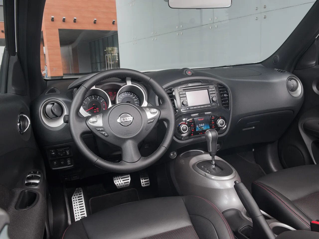 Салон джук. Nissan juke 2013. Ниссан жук 2018 салон. Nissan juke nismo салон. Nissan juke 2011 салон.