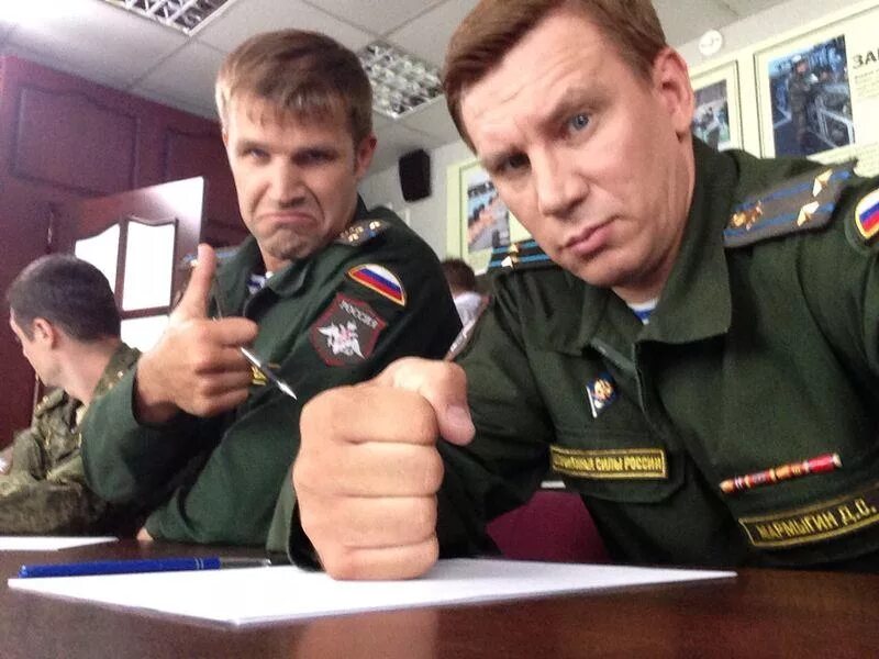 Ботаны сериал. Айти рота ботаны. Айти рота ботаны. Ботаны сериал 2015 данила суворов. Константин давыдов.