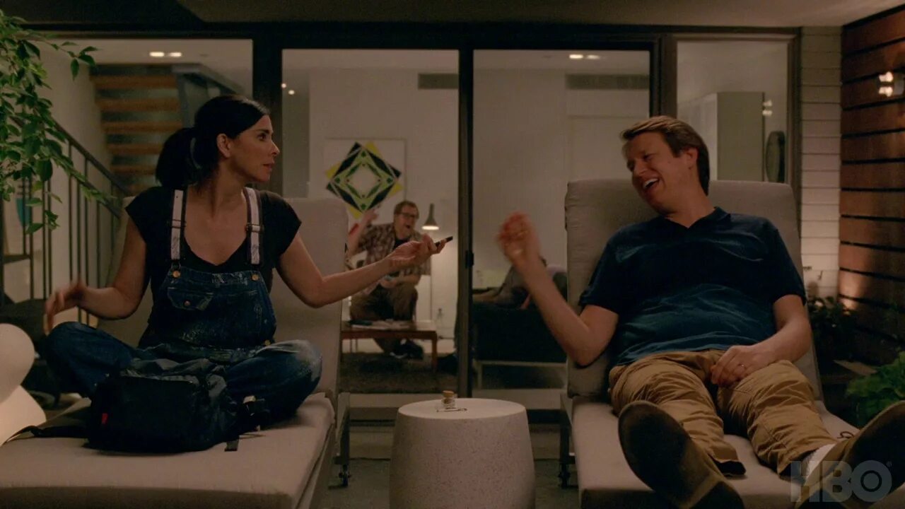 L met sarah. Тане лапойнт. Meet me in the bathroom book. He meet sarah. He meet sarah.