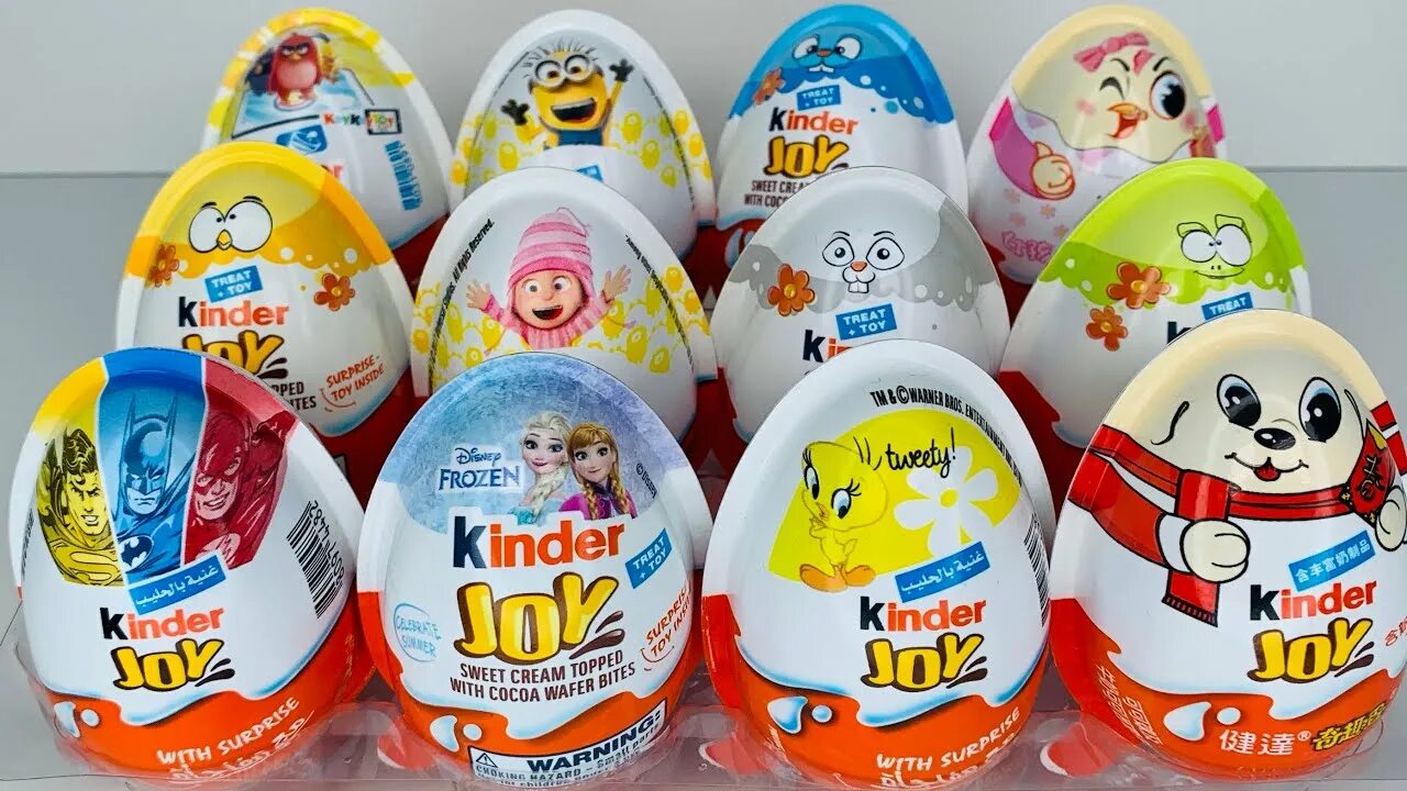 Киндер стар мама папа я. Киндер сюрприз. Kinder Joy черно белый. Чудеса Киндер Стар.