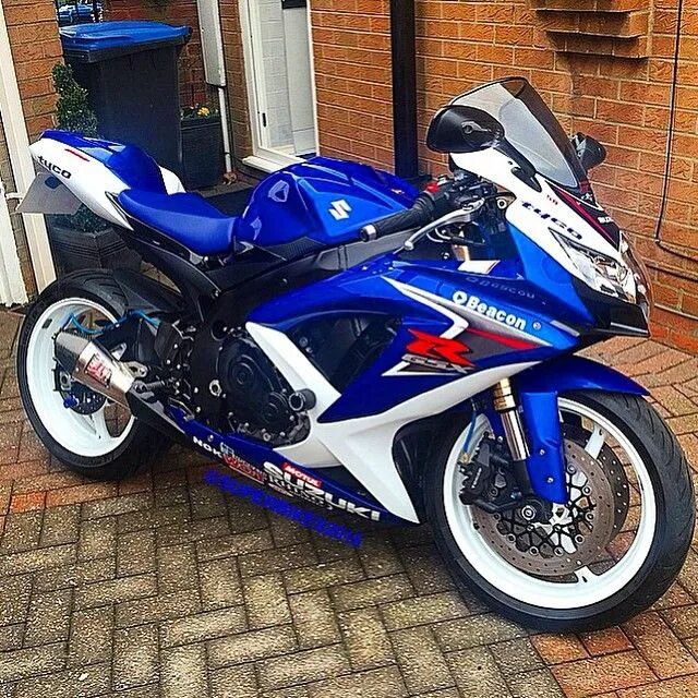 Suzuki gsx 125. Suzuki gsxr 125. Suzuki gsx-r600. Сузуки спортбайк 1000. Мотоцикл сузуки спорт.