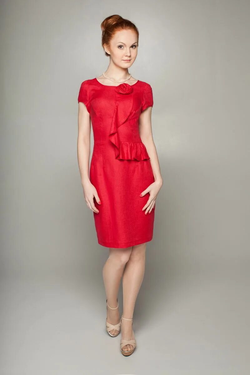 Красное платье лен. Красное платье из льна. Красное льняное платье. Одежда из красного льна. Платье льняное красное с рукавом.