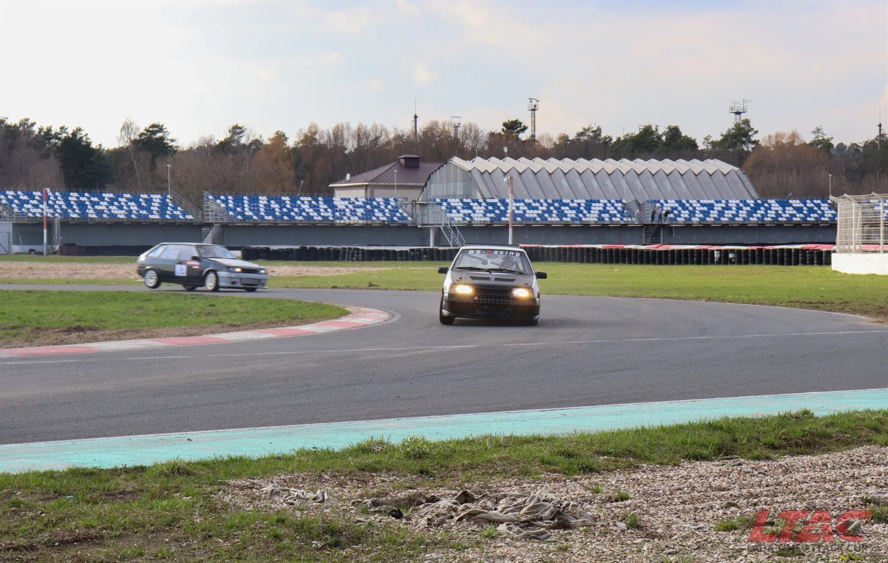 Аэродром мячково автогонки. Raceway мячково. Raceway мячково. Adm raceway мячково. Дрифт мячково 2022.