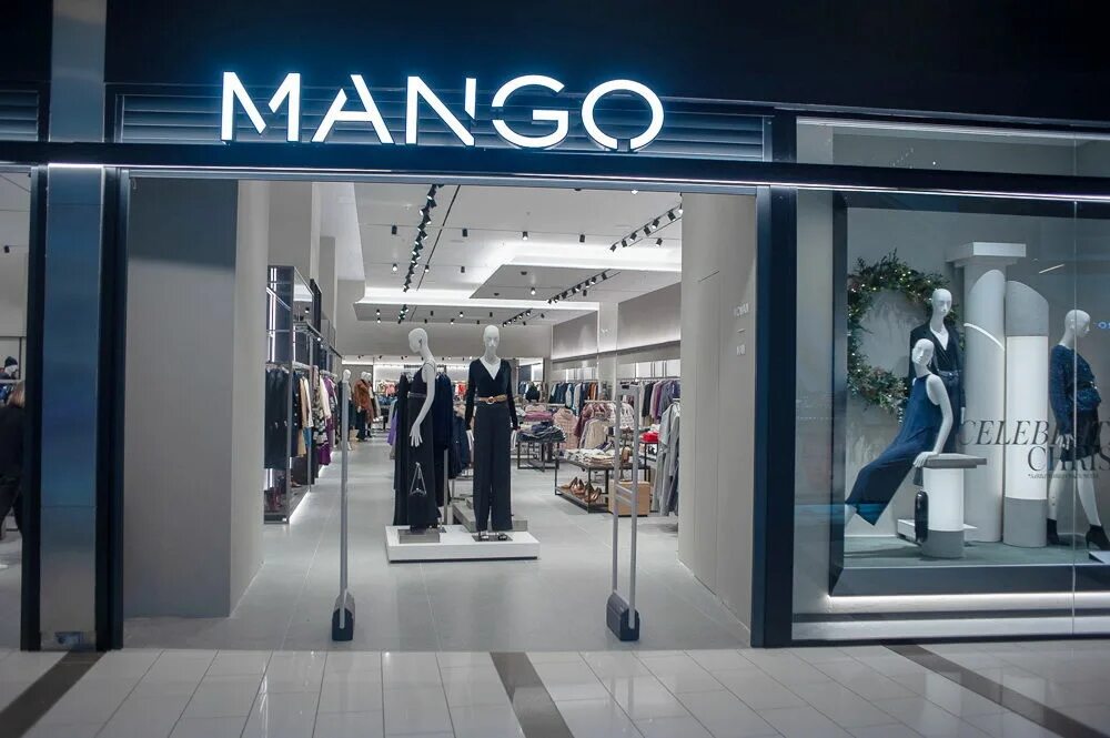 Mango магазин. Магазин манго мен. Фото магазина манго.