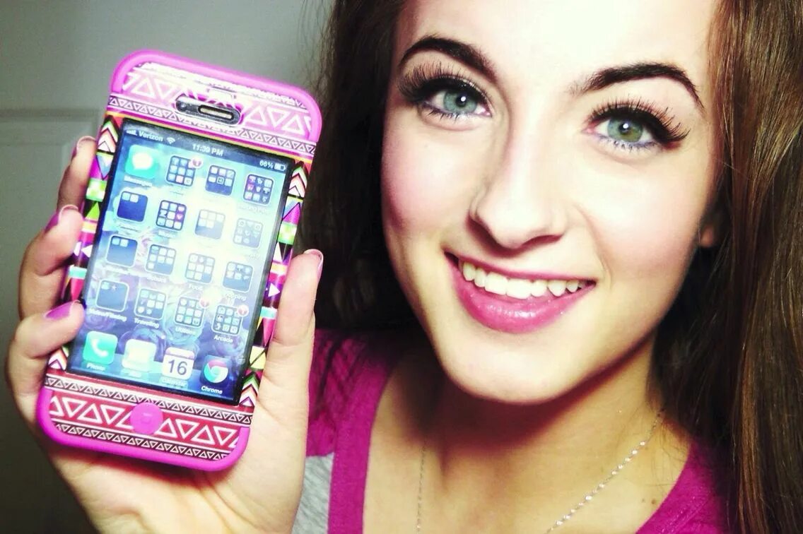 My favourite phone. My favourite phone. Zaurus sl-c1000. Прорекламировать телефон. Розовый ретро телефон.