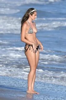 Sistine, Scarlet, Sophia Stallone Have a Party at a Beach House in Malibu (...