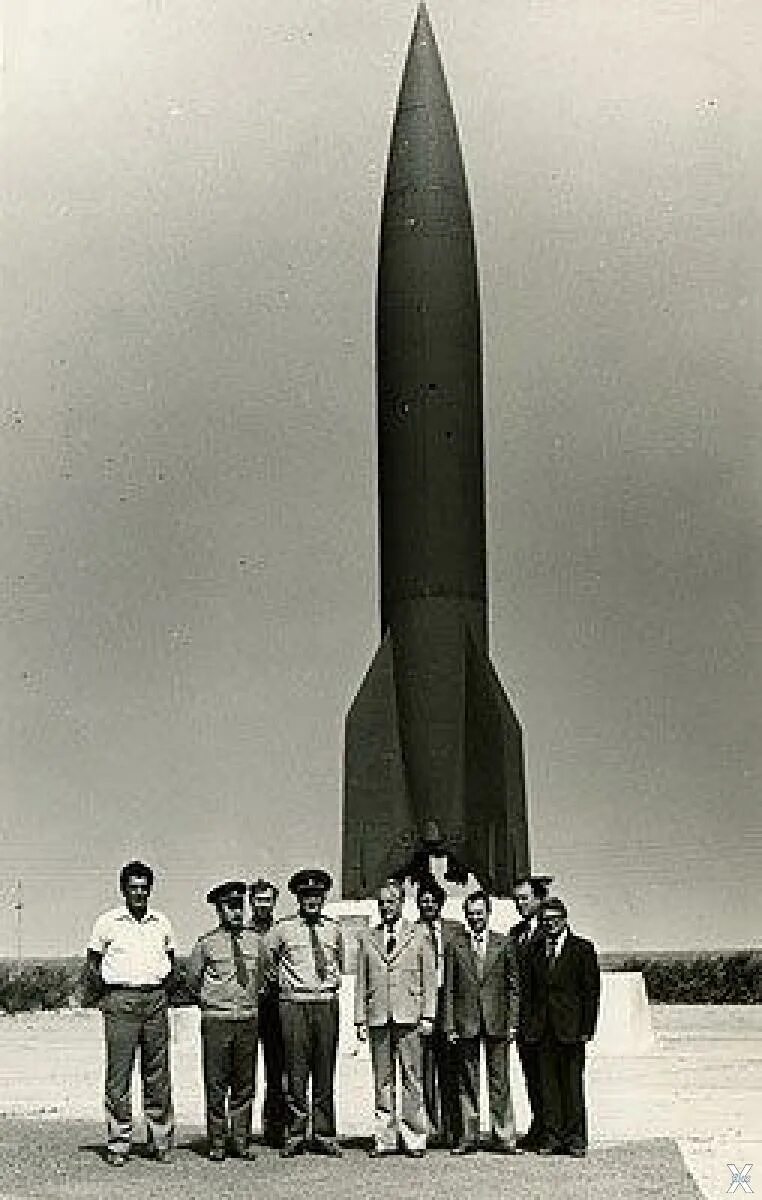 Самая первая баллистическая ракета. Первая ракета полигон Капустин Яр. Первая Советская баллистическая ракета р-1. Капустин Яр ракета р1. Ракета Капустин Яр баллистическая.