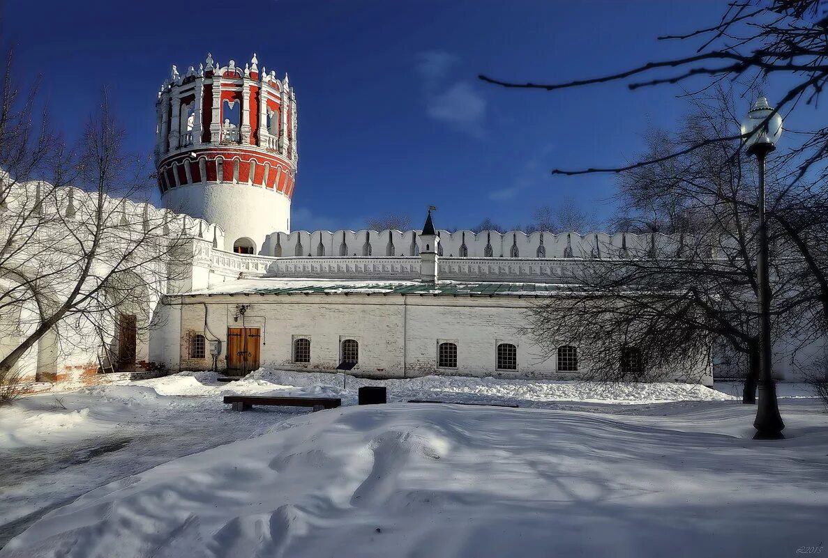 новодевичий монастырь в москве станция метро. монастырь лужники новодевичий. маршрут от метро спортивная до новодевичьего монастыря. новодевичий монастырь как добраться. новодевичий монастырь юнеско.