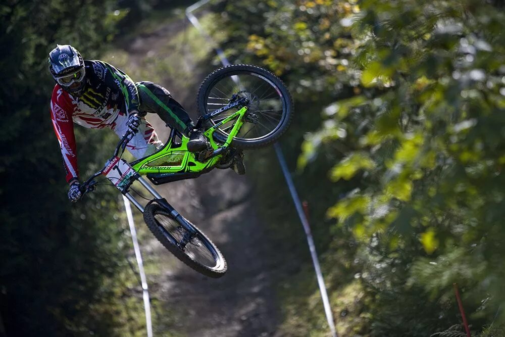 Commencal supreme fr. Commencal supreme dh v3. Specialized s-works dh. Фото dh. Commencal supreme fr.
