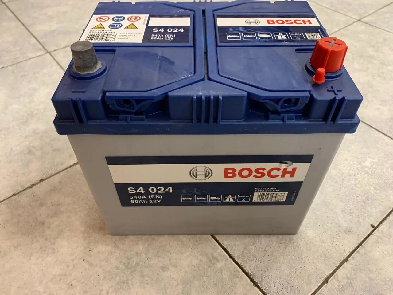 Аккумулятор автомобильный 60ah. 0092s40240 Bosch. Bosch 0092s40010u. Bosch 60ah. Bosch 60 АКБ автомобильный.