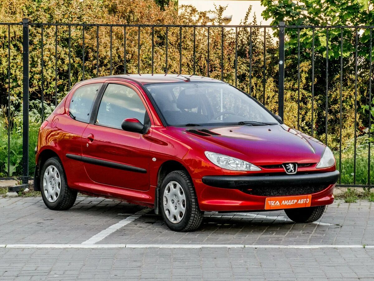 Купить пежо бу минск. Пежо 206 (Peugeot 206). Peugeot 206 Hatchback. Пежо 206 1.4. Пежо 206 хэтчбек 2003.