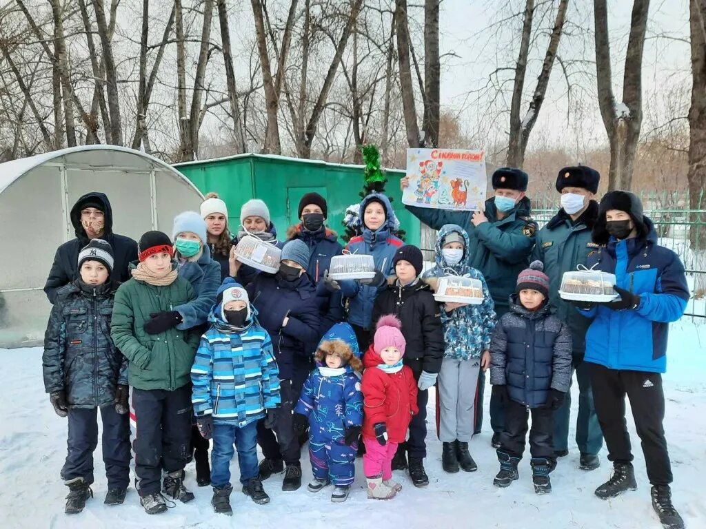Детский центр усолье сибирское. Усолье сибирское помощь детям. конкурсы мчс для детей 2021. усолье сибирское центр помощи детям директор михайлова. новогоднее пожелания от мчс.