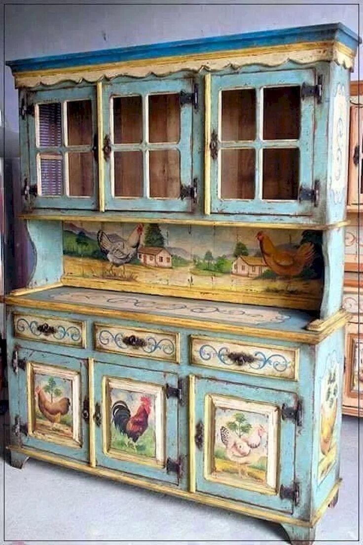 Старые кухонные шкафы