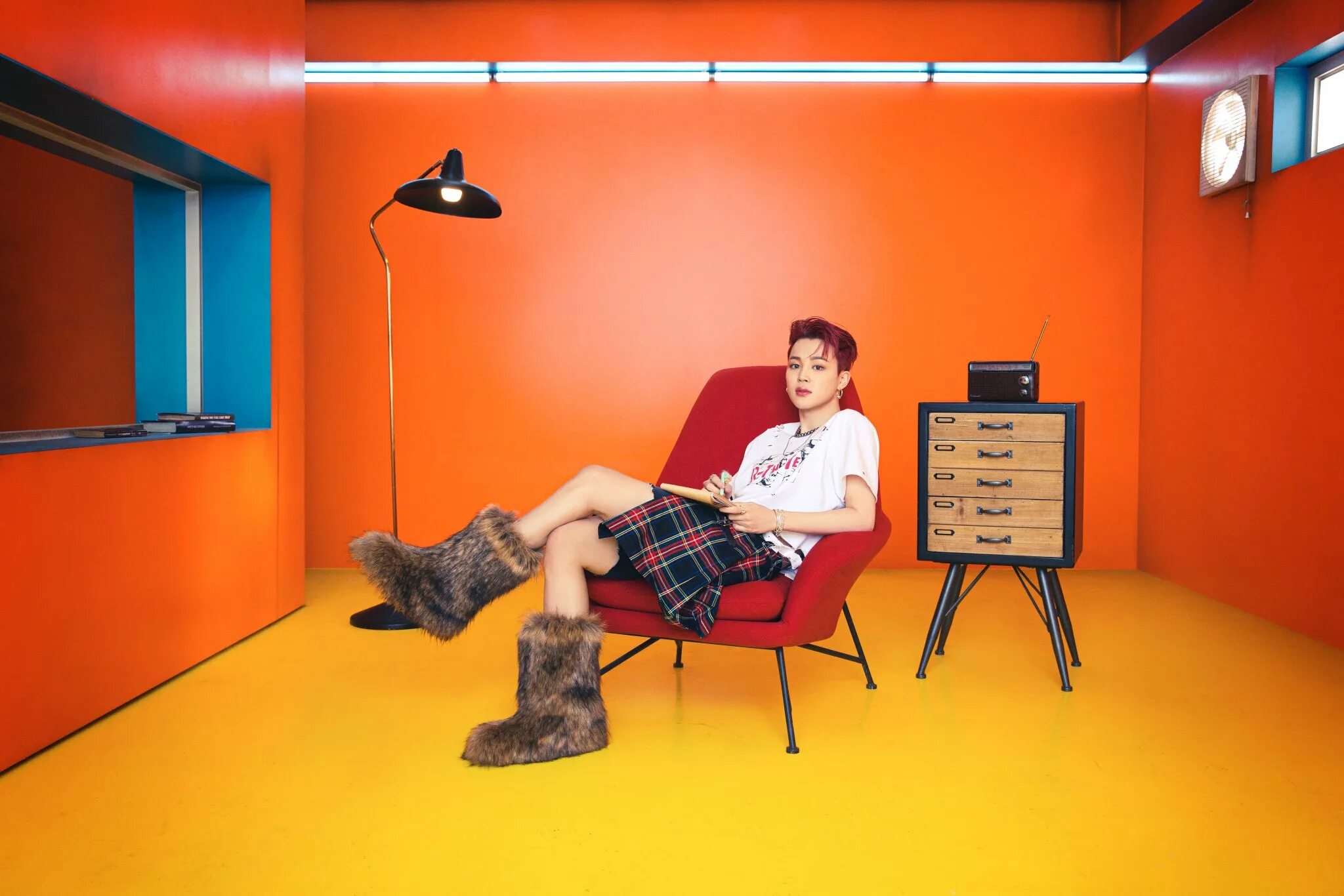 Butter bts. Bts butter чимин. бтс 2025 баттер jimin. бтс фотосессия 2025 последняя butter. бтс чимин фотосессия 2025.