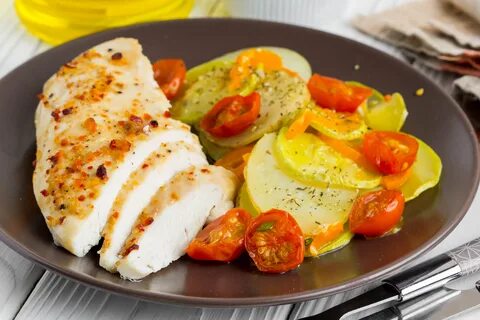 Запеченные овощи с филе курицы