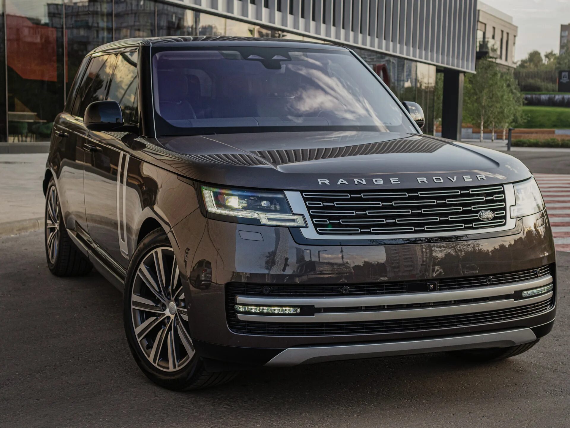Range rover drive2. Ленд ровер 2025. ранге ровер 2025. land rover range 2025.