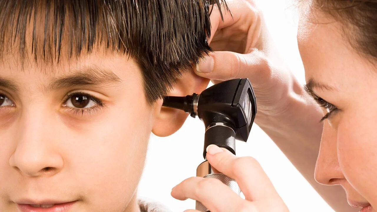 Слабослышащие 2.2. Дети с нарушением слуха.. Дети с нарушением слуха и зрения. Нарушение слуха и зрения. Глухота картинки.