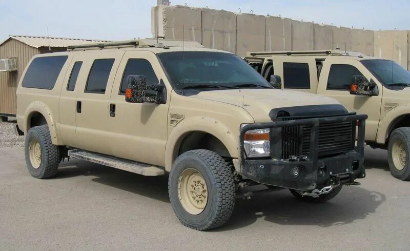 Гир пикап. Ford Excursion Armored. Форд Экскурсион 2022. Ford Excursion Pickup. Ford Excursion Police.