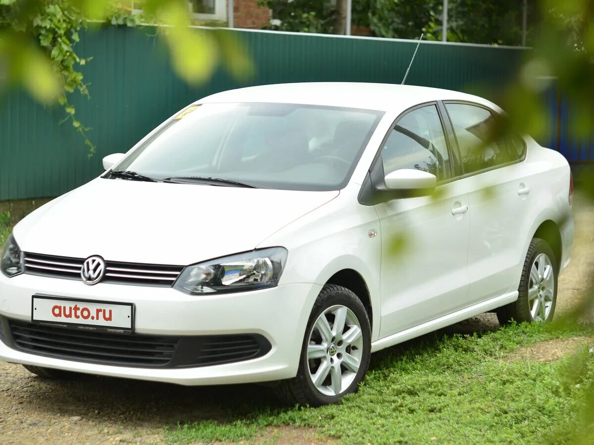 Купить фольксваген поло в беларуси. Volkswagen Polo sedan 2012. Volkswagen Polo седан 2012. Фольксваген поло седан 2012. Фольксваген Polo 2012.