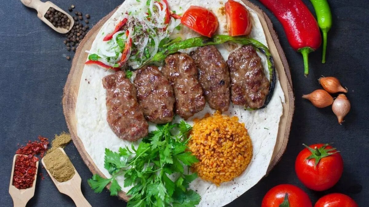 L’image contient peut-être : nourriture Yemek tarifleri, Yemek, Meze