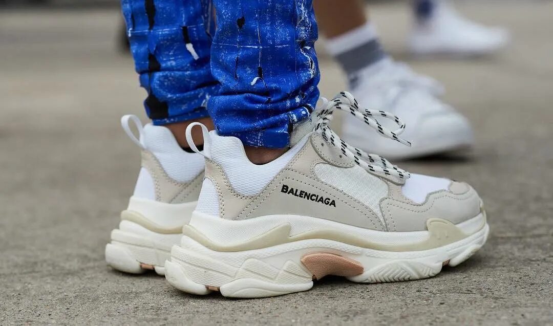 Кроссовки Баленсиага 2019. Balenciaga кроссовки 2023. Кроссовки Баленсиага с большой подошвой. Кроссовки объемные женские Баленсиага. Самые большие кроссовки