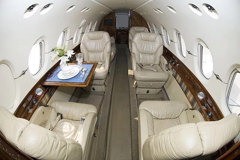 Бизнес Джет Hawker 800. Самолет Hawker 800xp. Hawker 850xp салон. Hawker 800 салон. Самолет аренда квартиры