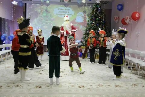 Новогодние фанфары для начала праздника