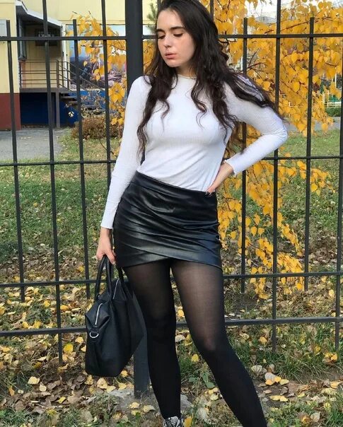 Женщина на час. Девушки симферополь. Гузель мингалеева набережные челны. Черкесска девушка. Элитные модели.