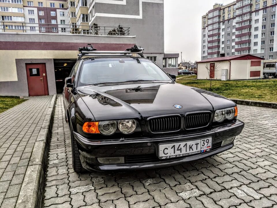 Е38 рест. Bmw e38 728i. бмв е38 рест. bmw 750i e38. bmw e38 серая.