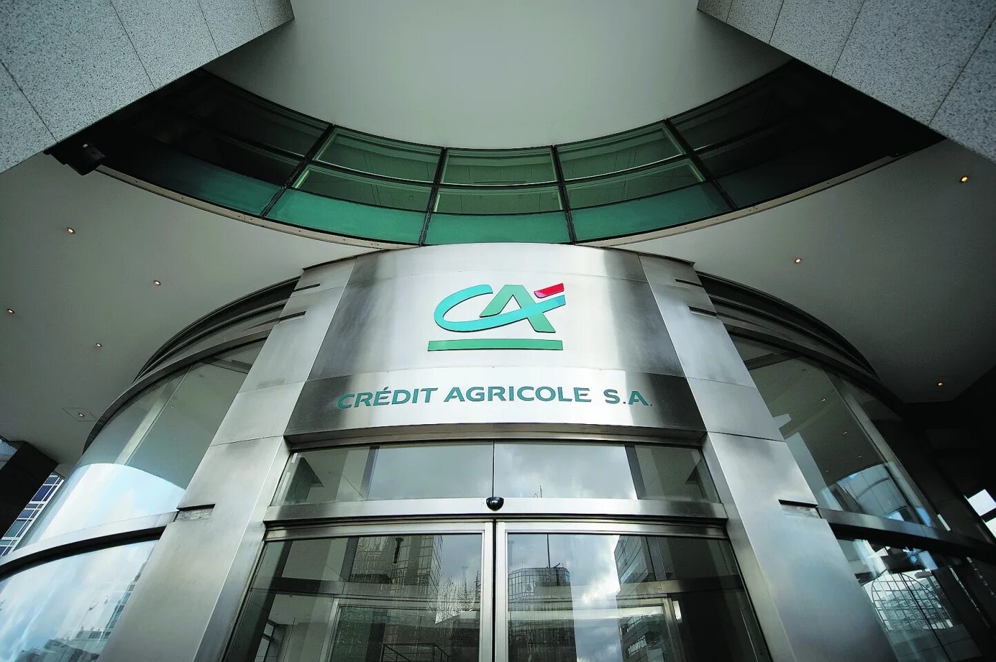 Коммерческие банки Франции. Credit agricole Bank. Креди Агриколь логотип. Банк credit-agricole в России. Крупные кредитные банки