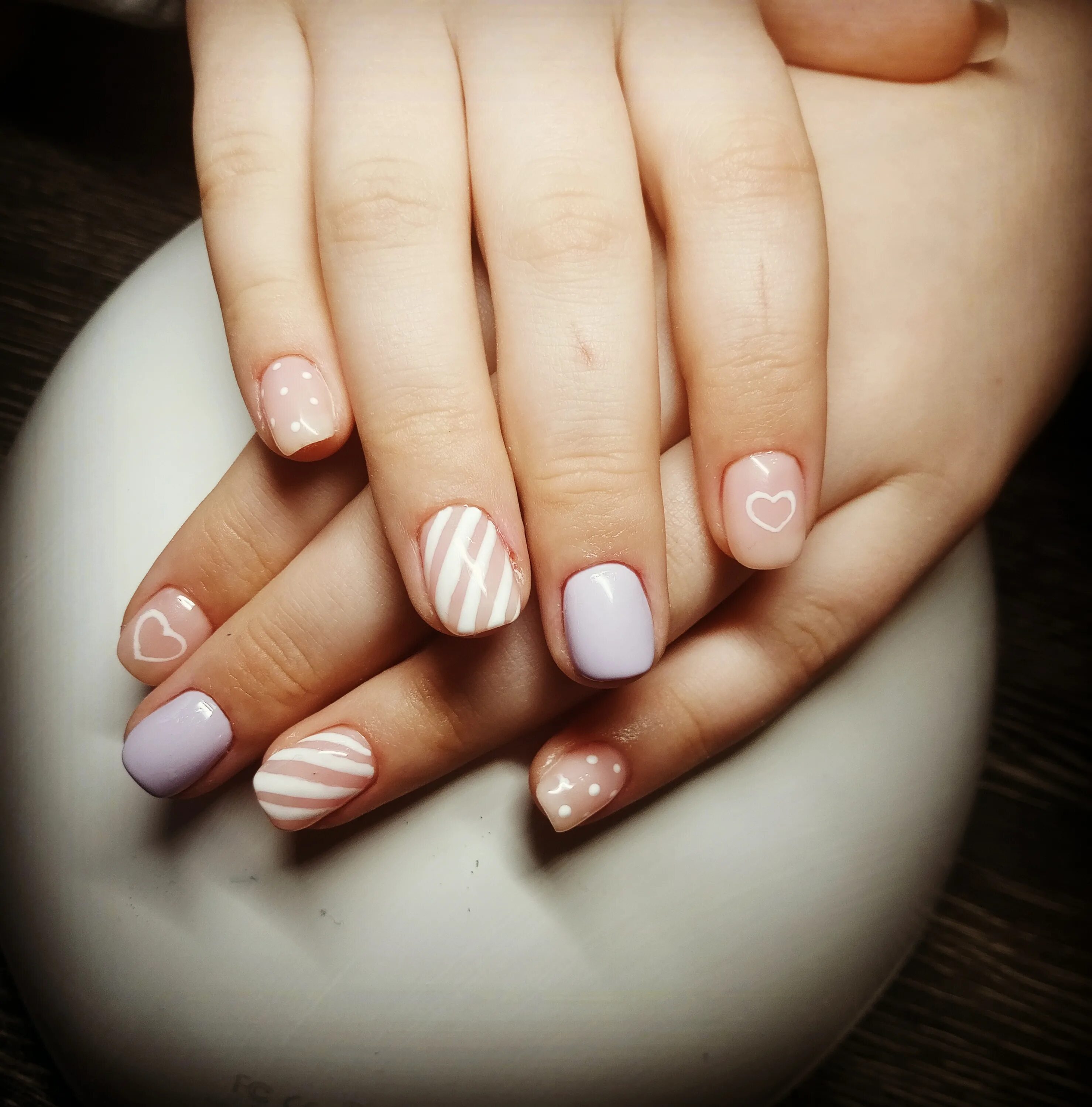 маникюр омбре на короткие ногти. маникюр шеллак. маникюр шеллак. маникюр на короткие овальные ногти нежные. ногти шеллак.