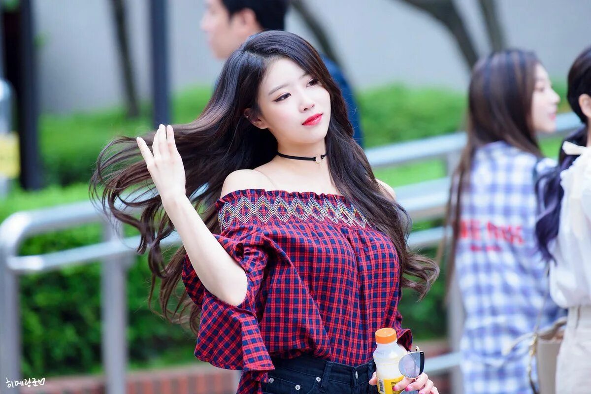 Миджи фото певица. Lee mijoo lovelyz. Миджи близкий клип. Миджи группа. Miji.