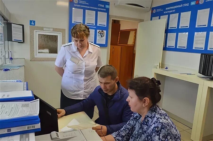 Пенсионный фонд курчатовского района телефоны. Пенсионный фонд Порхов. Пенсионный фонд Порхов работники. Фонд социального страхования в Порхове. Приставы Порхов.