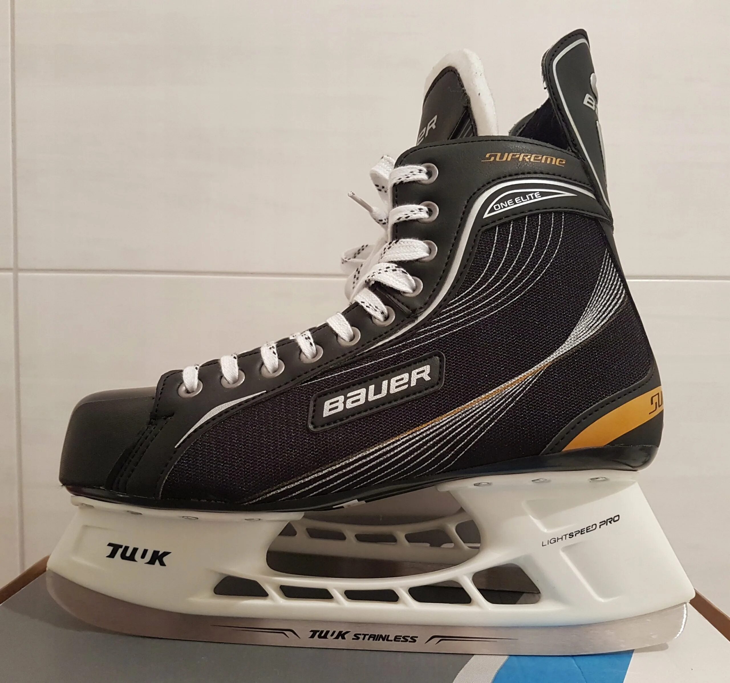 Купить коньки bauer supreme. Коньки Bauer Supreme one 4. Bauer NSX коньки. Bauer Supreme Elite коньки. Коньки Bauer Suprime elit.