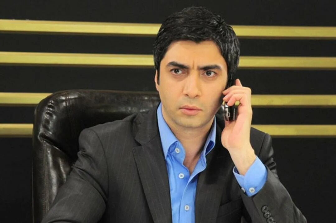 Пулод алендор бо забони точики. Водии гургон дом. Пулод алендор точики. Пулод алендор. Води гургон дом мавсими 1 кисми 1.