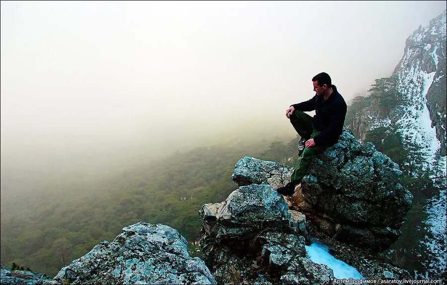 Я В горах. Гора кореша. Парень в горах частные. Эхо в горах. Горя кидала