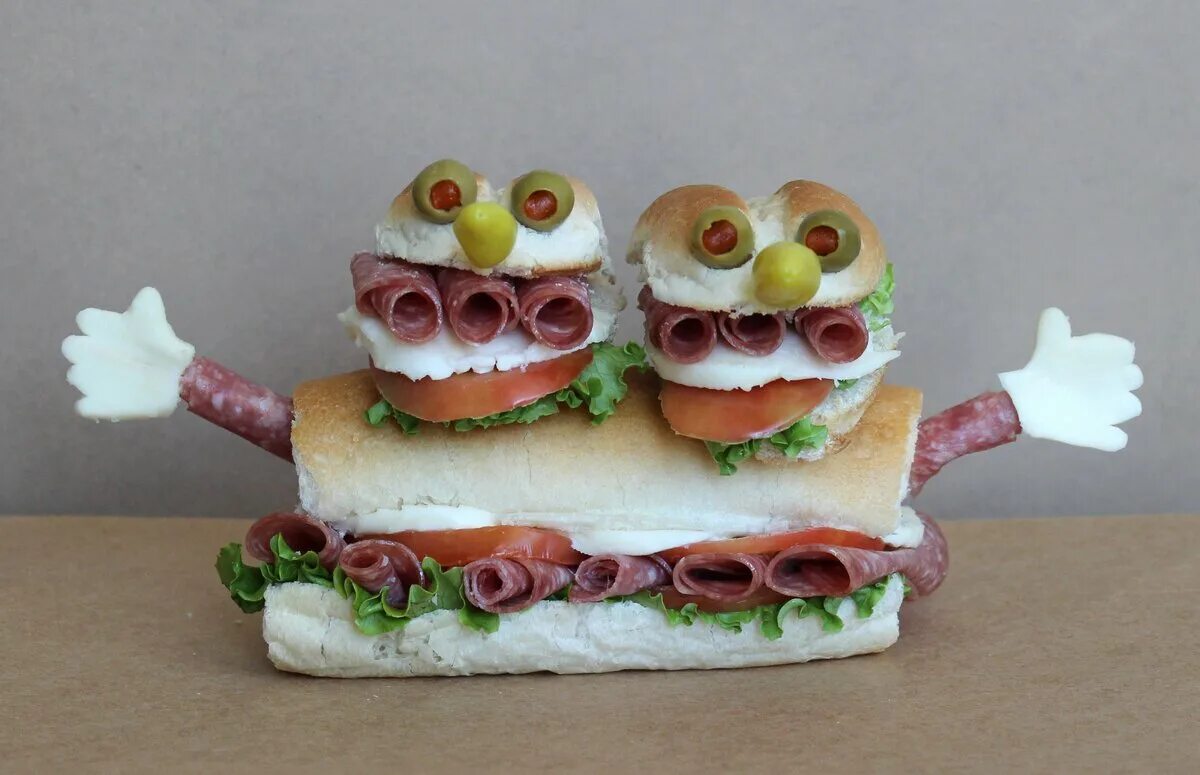 Простой бутерброд с колбасой. Красивые бутерброды для детей. Сложные бутерброды. Прикольные бутерброды для детей. Оригинальные бутерброды для детей.