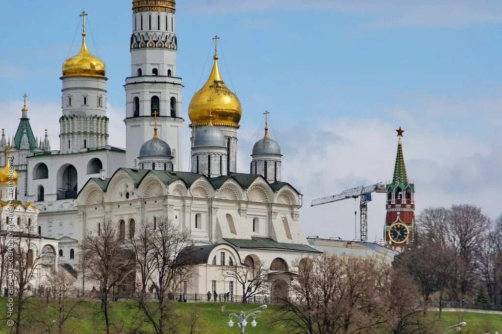 успенский собор москва соборная площадь кремля. успенский собор 990 год. соборы кремля список. благовещенский собор московского кремля. соборы кремля список.