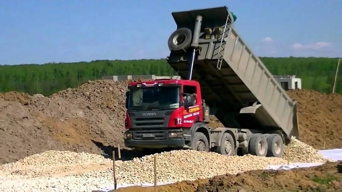 Щебень 25 тонн. Scania p380 8x4. Скания ХТ самосвал 8х4. Скания самосвал p380 с прицепом. Шакман ПГС.