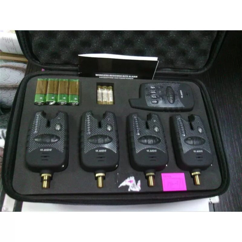 набор электронных сигнализаторов nautilus distanza set bite alarm dsba41 4+1. Carp pro cratus 3+1. сигнализатор поклевки mikado ams01-hs-d. сигнализатор поклевки vasakura. сигнализаторы поклевки dayo batman с пейджером 6+1.