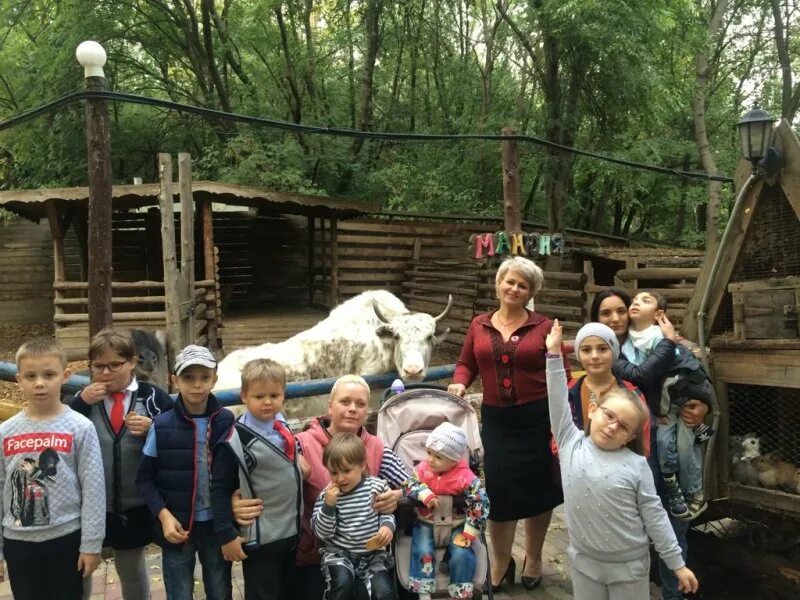 Берендеева зоопарк. Зоопарк Берендеево Ставрополь. Пятигорский зоопарк Берендеево. Парк Берендеево Пятигорск. Зоопарк Берендеево Ессентуки.