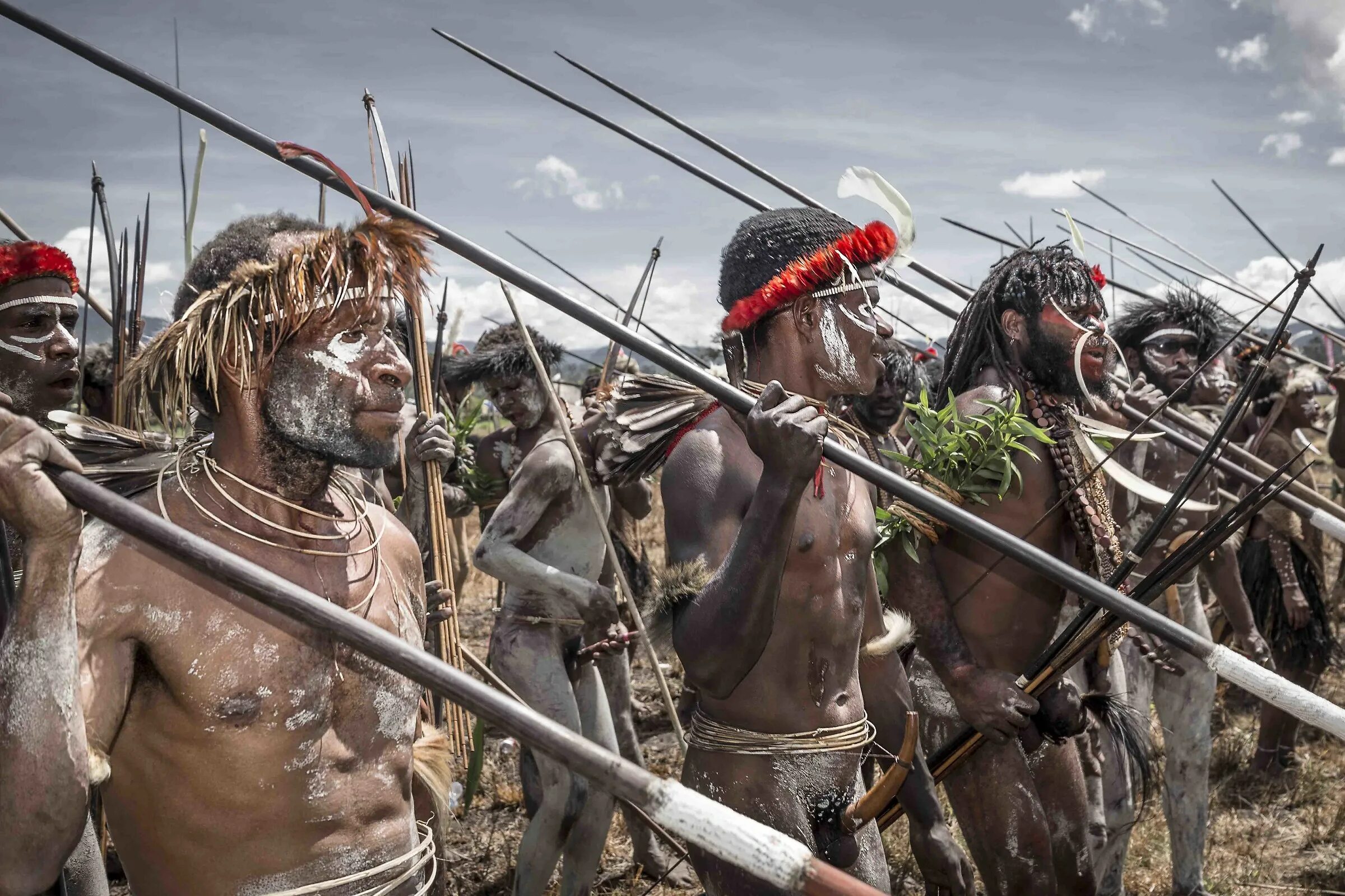 Дани народы. Племя новая гвинея дани гвинея. Племя дани новая гвинея. Онондага племя. Папуа новая гвинея дани.