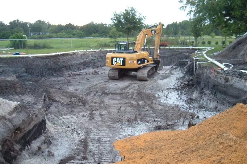 Stariy Karier, aggregates, Leningrad Region, Kingiseppskiy District, Bolshelutsk