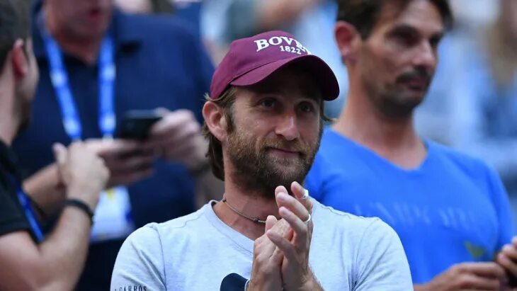 Тренер даниила медведева жиль сервера. Тренер даниила медведева жиль. Жиль эйло. Сервер валиев тай бокс. Сервер тренер.