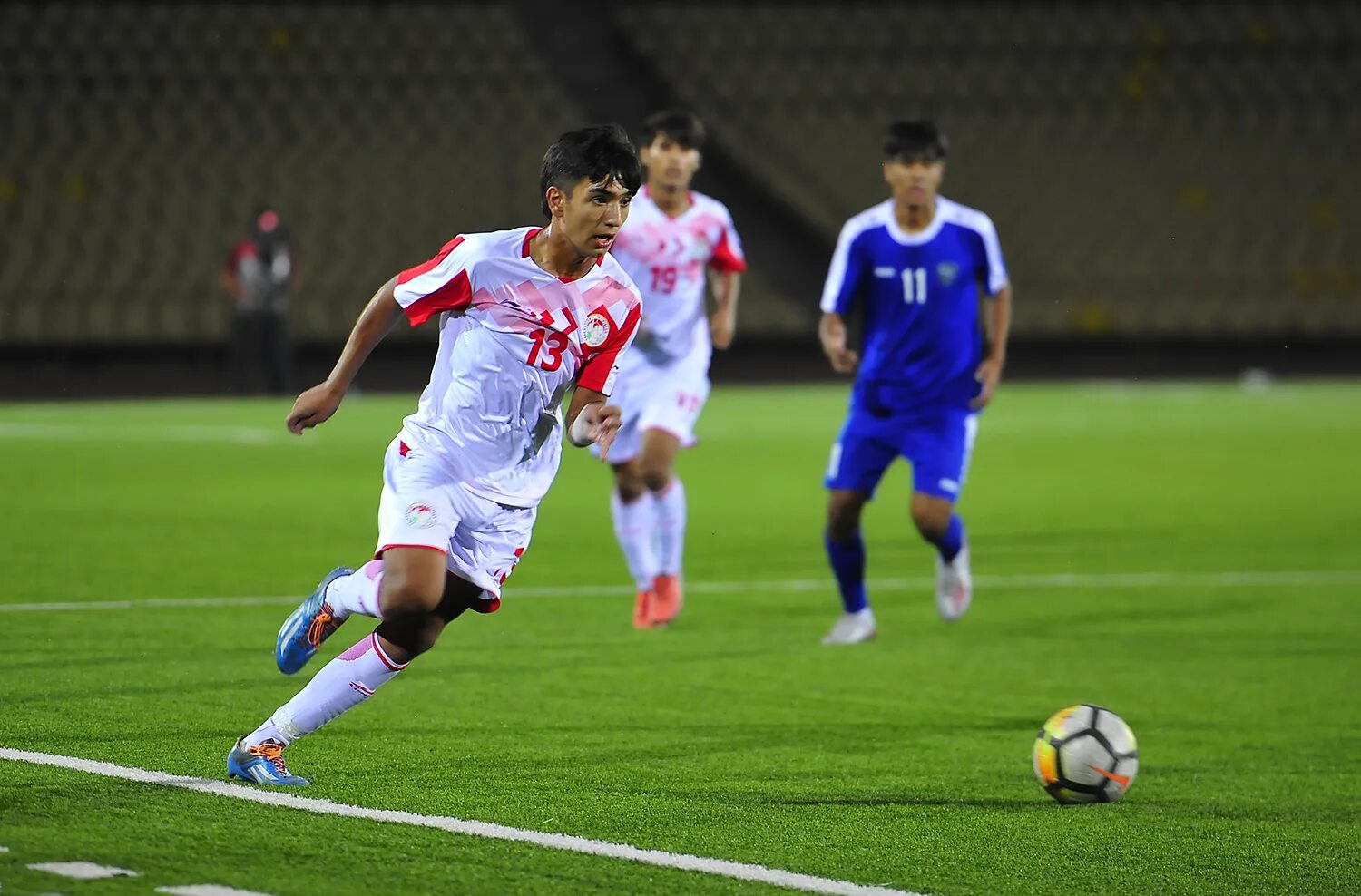 Футбол ташкент. Cafa u14. Футбол форма Узбекистан. Узбекистан Тайланд футбол. Узбекистан футбол клуб.