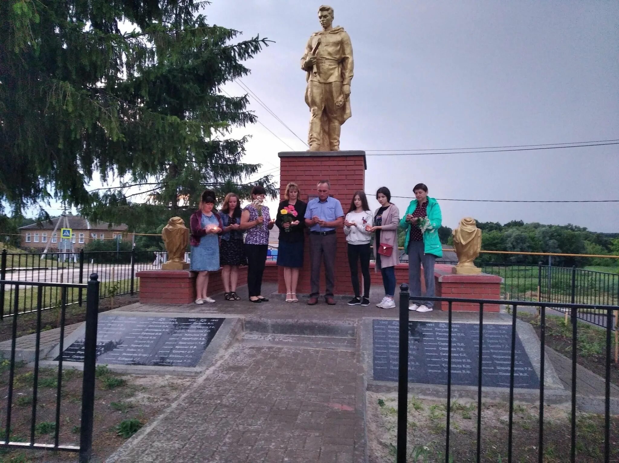 Памятники села валуйчик. Валуйчик белгородская область. Село валуйчик белгородской обл. Село валуйчик белгородской обл. Село старокожево белгородская область.