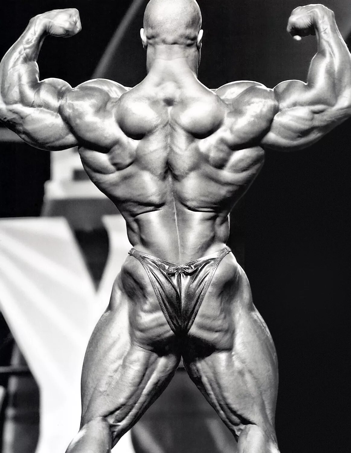 Body develop. Фил хит Олимпия 2011. Олимпия 2011 бодибилдинг. Bodybuilder Phil Heath. Phil Heath muscle.