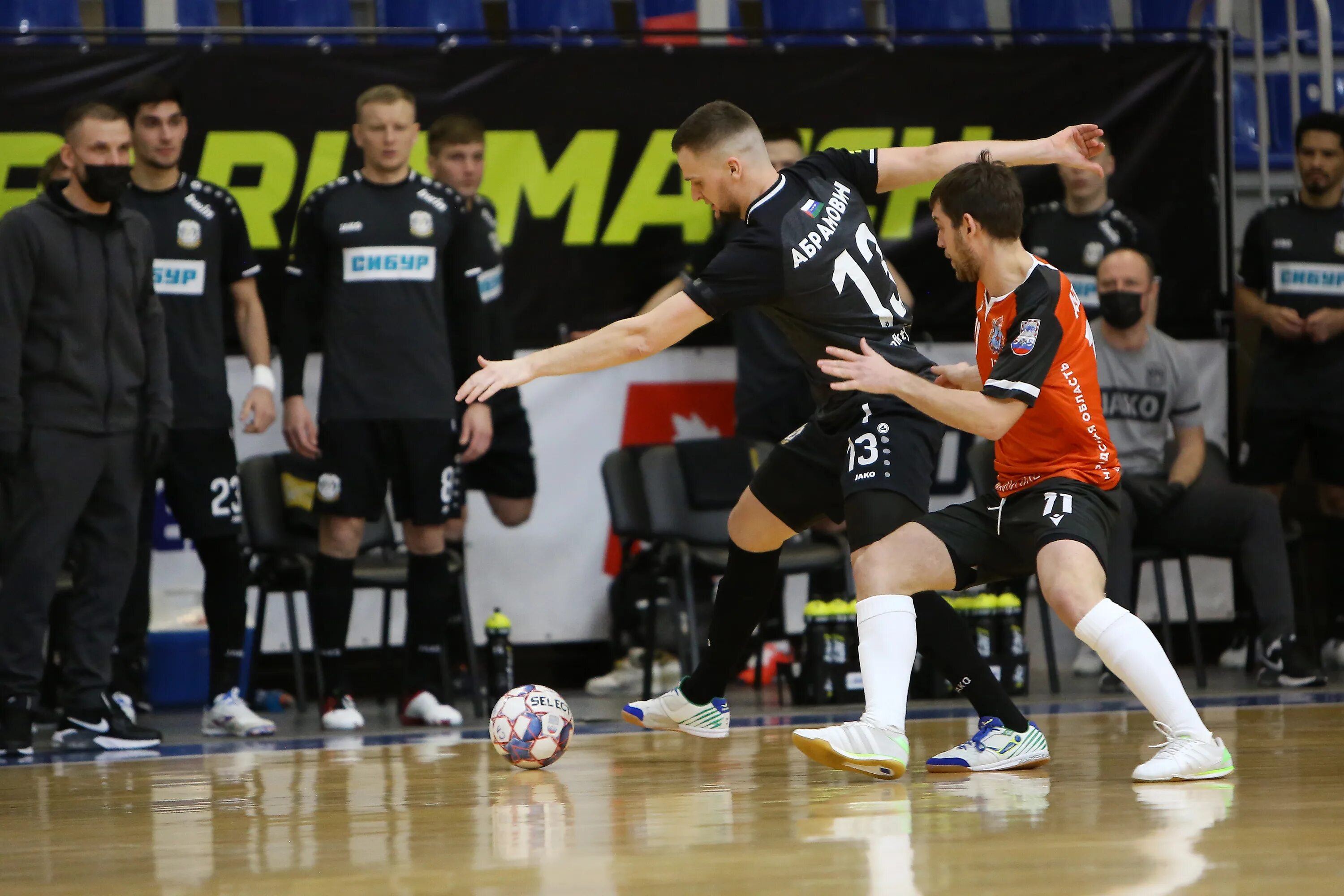 мини футбольный клуб синара первое место в суперлиге.