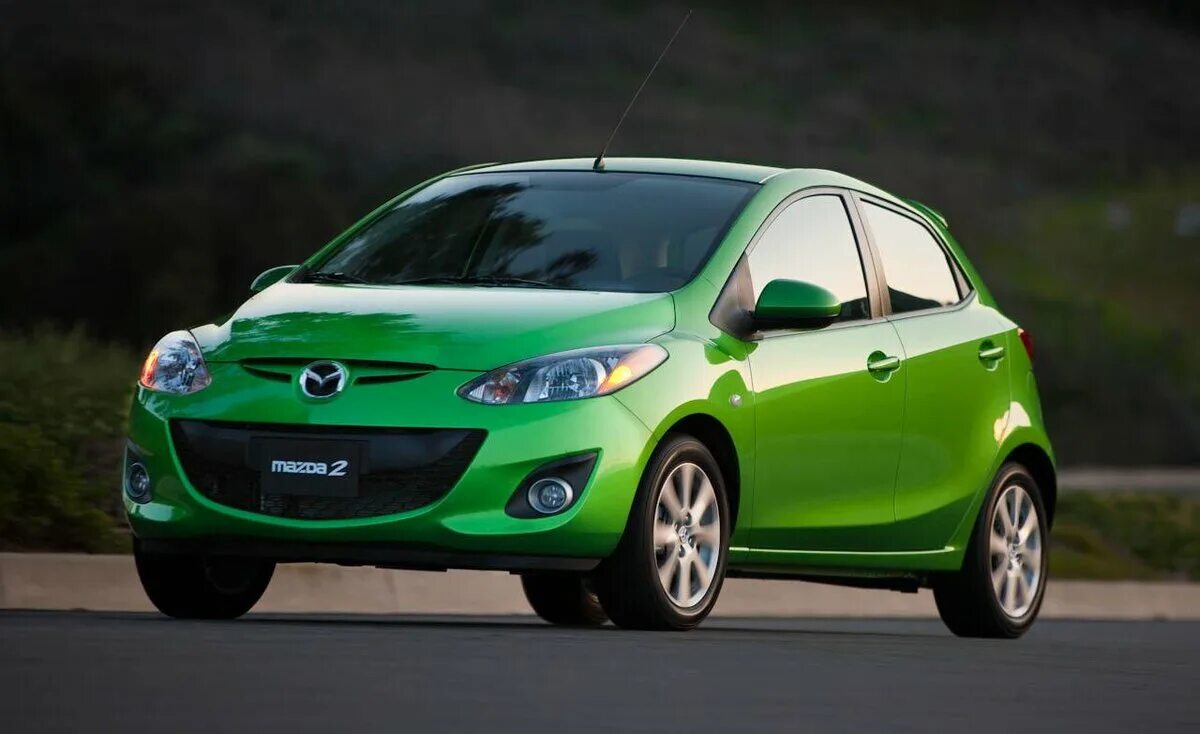 Mazda mazda2. Mazda 2+2. Mazda 2 Hybrid. Mazda 2 2010. Разгадывать машины